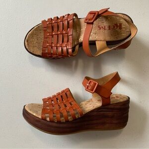 Korks by Kork-Ease Size 7 Burnt Orange Marley Platform Wedge Sandals